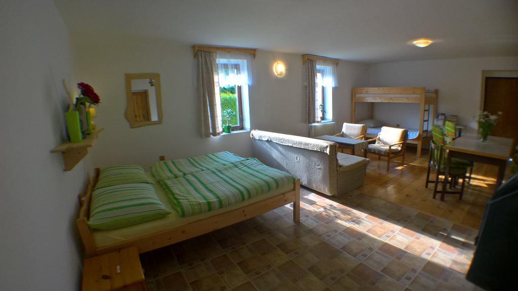 Chalupa Pod Drabskymi Svetnickami Villa Mnichovo Hradiste Exterior photo